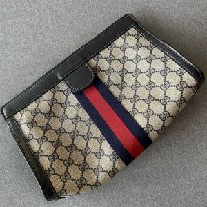 Navy Gucci clutch
